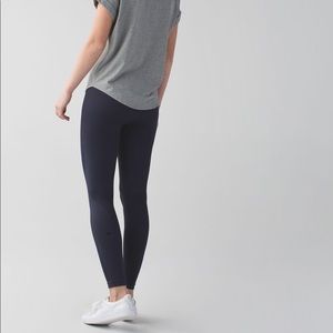 Lululemon Zone-In Tight Size 6